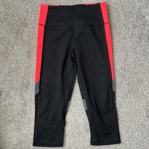 Victoria’s Secret Sport Crop Leggings
